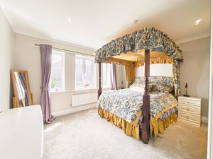 Photo 27- click for photo gallery